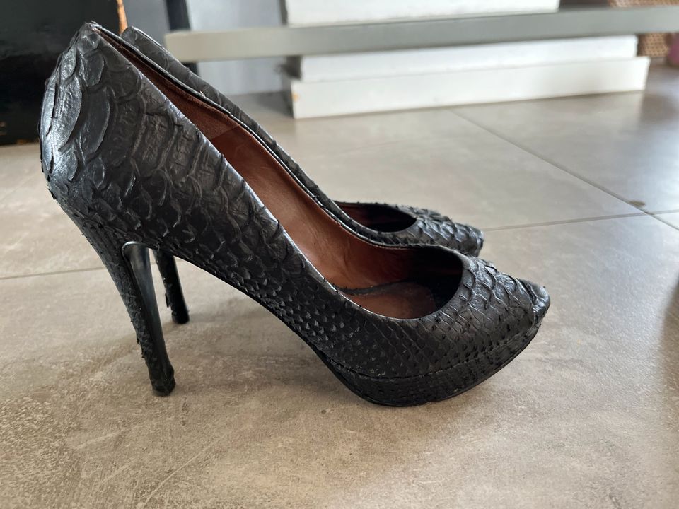 Zara Pumps schwarz 37 in Schöngeising