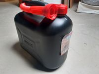 Benzinkanister 10 Liter | Diesel Benzin | NEU | Rasenmäher Garten Nordrhein-Westfalen - Bergheim Vorschau