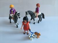 PLAYMOBIL zwei Pferde mit Reiter und Frau mit Hunden Duisburg - Duisburg-Süd Vorschau