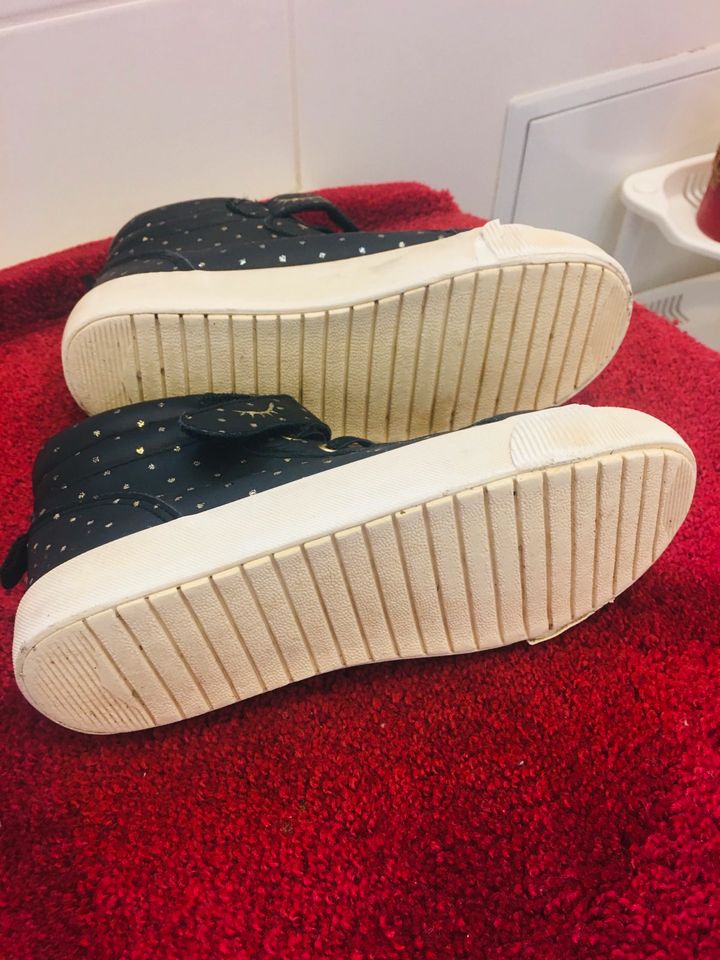 Schuhe Halbschuhe für Mädchen dunkelblau von H&M in Hamburg