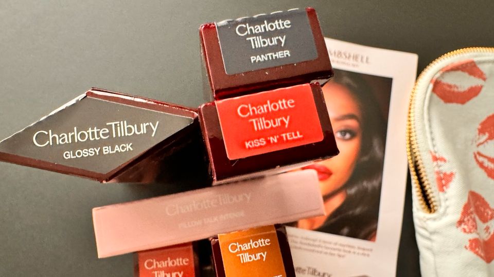 Charlotte Tilbury - The Bombshell Make Up Bag Set, NEU in München