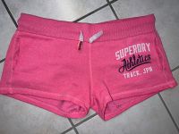Pinke Superdry Shorts Gr. M Niedersachsen - Melle Vorschau