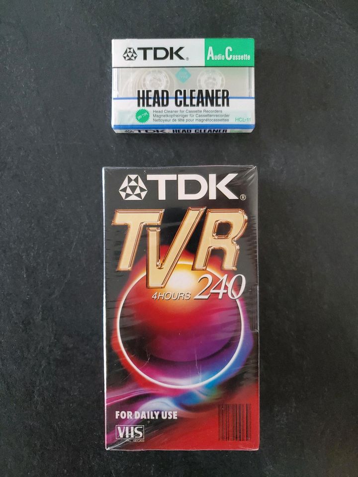 VHS TDK 240 Kassette Leerkassette + Reinigungskassette in Lohmar