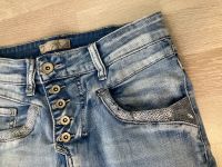 Herrliche ❤️ Blind Date Jeans 25 XS 34 Glitzer Pailetten Sachsen-Anhalt - Hötensleben Vorschau