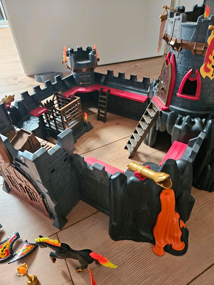 Playmobil 70221 Novelmore Burg Festung der Burnham Raiders in Weißenthurm  