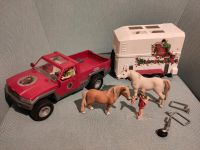 Schleich Pferdeanhänger Jeep mit Zubehör Niedersachsen - Lüneburg Vorschau