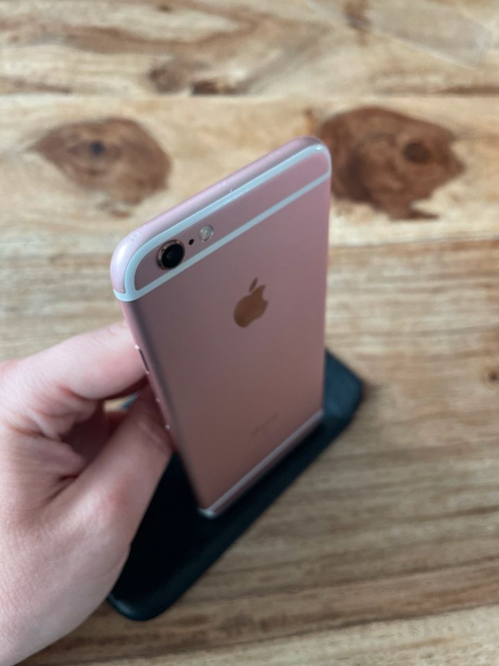 Apple iPhone 6s Rosé Gold 64GB mit Hülle in München