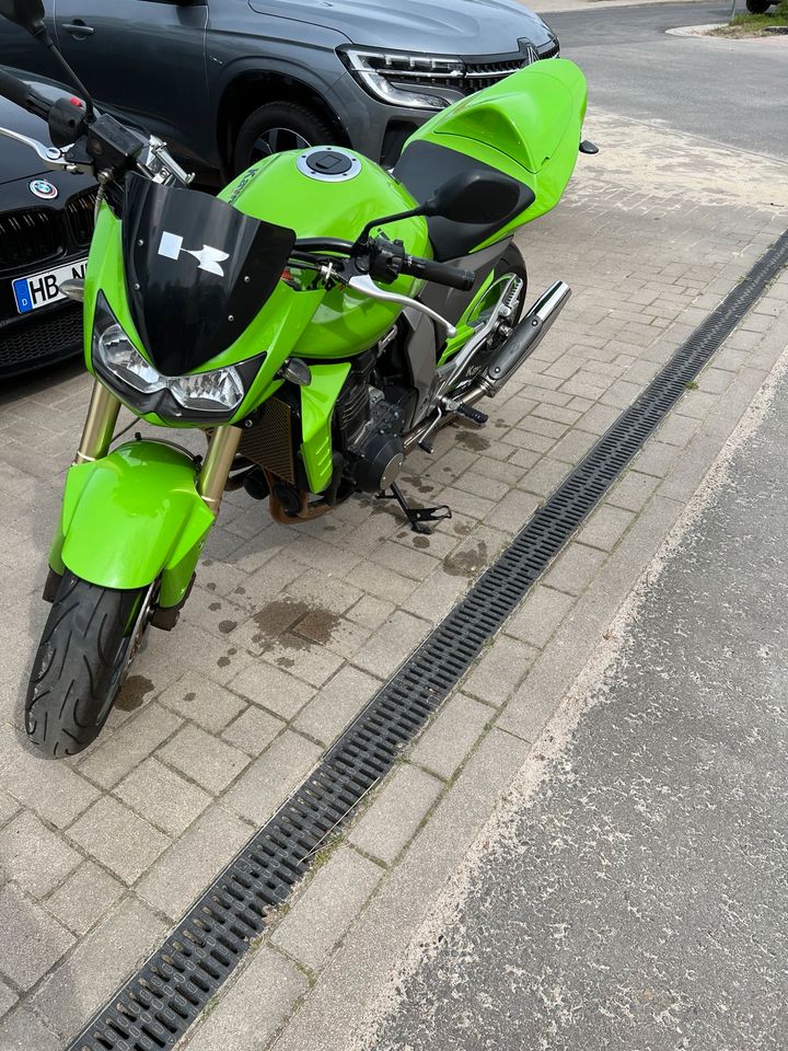 Kawasaki Z1000 mit Laser X Auspuffanlage in Bremen