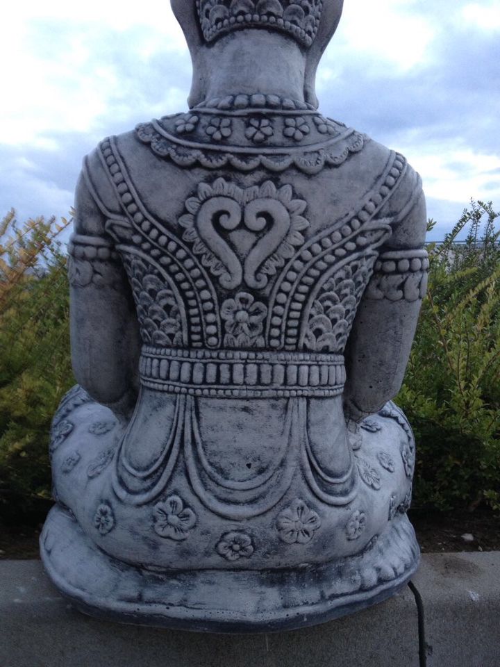 Buddha 80cm 80kg Tempelwächter Teich Feng Shui Brunnen Steinfigur in Schönefeld