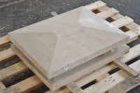 Pfeilerabdeckung Sandstein gelb beige 59x46x4-​8 cm mit Schräge Sachsen - Lohmen Vorschau