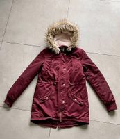 H&M Winterjacke Gr.152-158-164 dunkelrot bordeaux leicht glänzen Rheinland-Pfalz - Waldbreitbach Vorschau