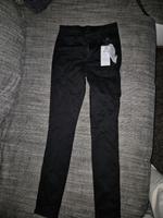 ONLY Jeans schwarz M30 Niedersachsen - Burgwedel Vorschau