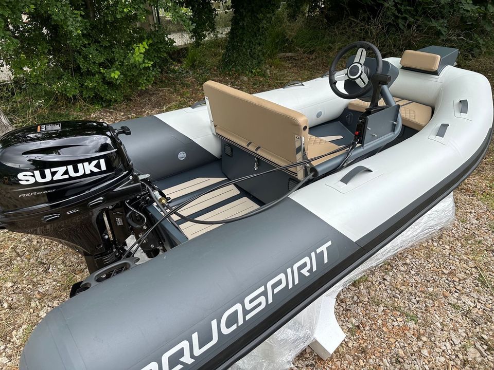 Aquaspirit 350C **Neuboot** *Inkl. 30PS Suzuki*  60 km/h in Wilhelmshaven