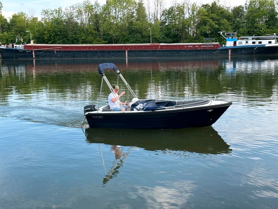 Boot Führerschein frei mieten auf der Donau in Wiesent