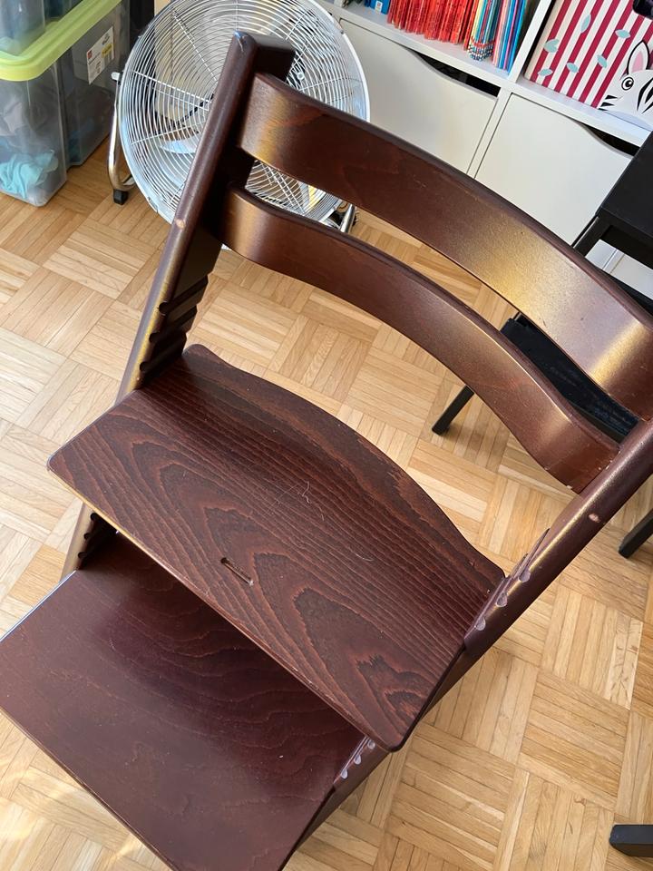 2 Original Stokke Tripp Trapp Hochstuhl Nussbraun Zwillinge in Darmstadt