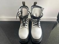 Dr. Martens 1460 Bex Boots weiß, Gr. 37 Baden-Württemberg - Forst Vorschau