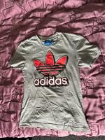 Adidas Klamotten (auch für Jugendliche geeignet) Leipzig - Gohlis-Mitte Vorschau