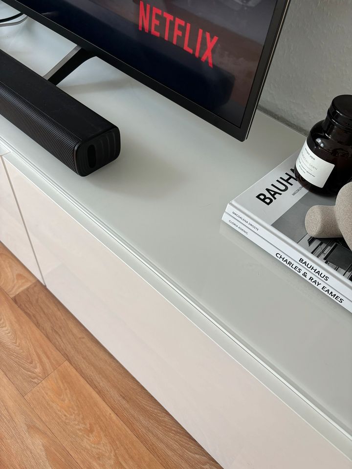 IKEA | Besta | Deckplatte 180 cm | TV | Glas | ohne Schrank in Magdeburg