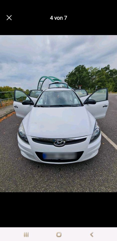 Hyundai i30 2010,neue TÜV bis 2026 in Berlin