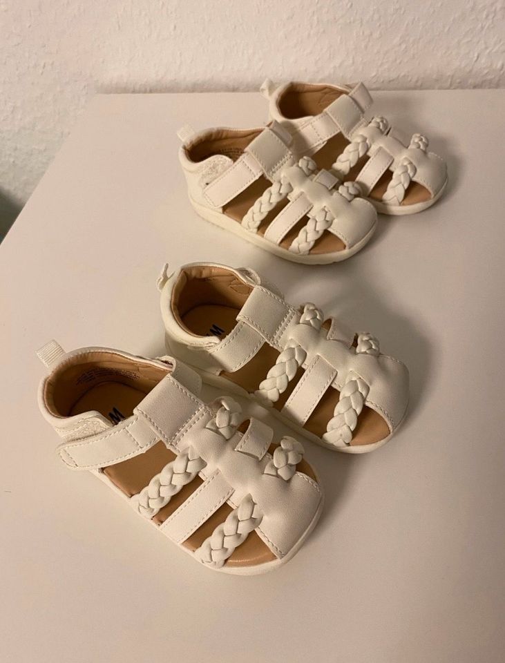 Baby Riemensandalen von H&M, Größe 20-21 in Essen