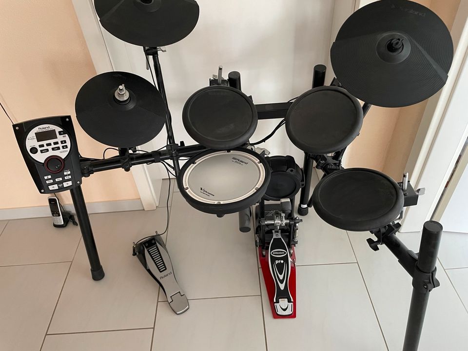 Roland Td11 E-drumset in Hofheim am Taunus