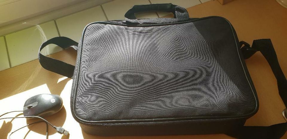 NEU: Laptop Tasche von HP mit Schulterriemen in Hamburg