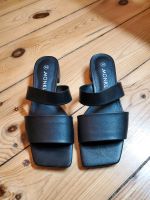 Monki schwarze Sandalen Berlin - Reinickendorf Vorschau