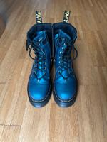 Sehr schöne Dr. Martens Blau EU 40 mit originalem box, Leder Bayern - Starnberg Vorschau