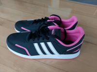 Turnschuhe von Adidas, Neu, ungetragen, Gr. 39 Baden-Württemberg - Weikersheim Vorschau