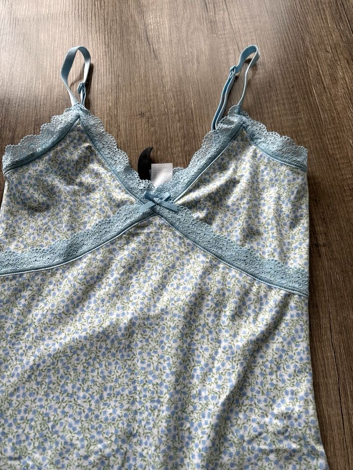 Kleid Kleider H&M Sommer Größe XS NEU in Berlin