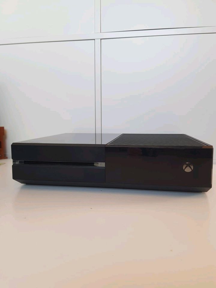 Xbox one mit einem Controller in Menden