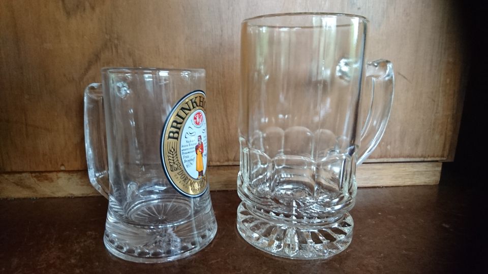 2 Maßkrüge aus Glas Höhe 15/12 cm, Ø 8,5/6,5 cm, 0,4/0,2 Liter in Gummersbach