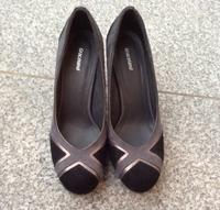 Graceland High Heels Pumps Absatzschuhe Gr. 40 grau schwarz gold Bayern - Königsbrunn Vorschau