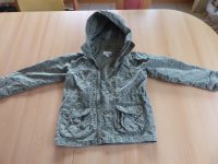 Jacke Größe 122 in olivgrün mit Herzchen von H&M Baden-Württemberg - Wolfschlugen Vorschau