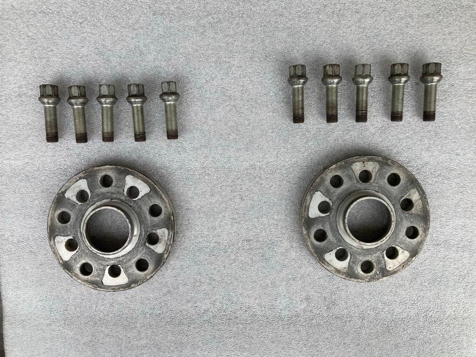 Original H&R Spurverbreiterungen 30mm pro Achse 15 mm Scheiben in Welzheim