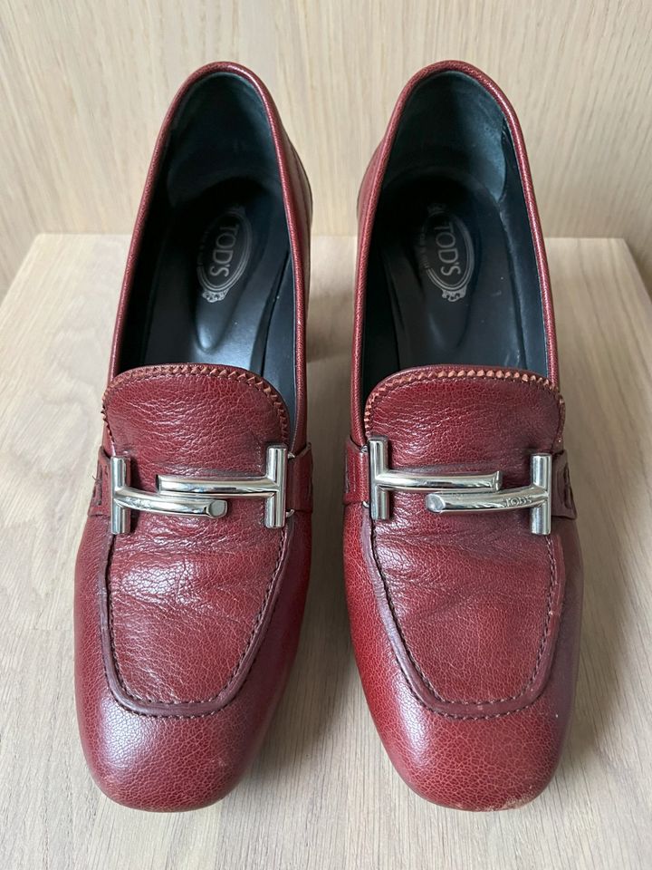 Tod’s Heel Loafer – Damenschuhe – mit Absatz – burgundy – Gr. 38 in Erlangen