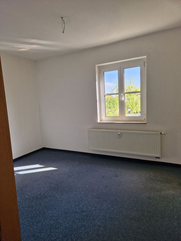 4 Zimmer Wohnung mit Balkon in Erfurt