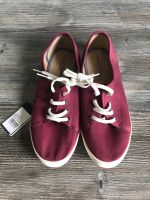 NEU Fred Perry Damen Schuhe Größe 6.5 / 40, maroon, Stoffschuhe Nordrhein-Westfalen - Krefeld Vorschau