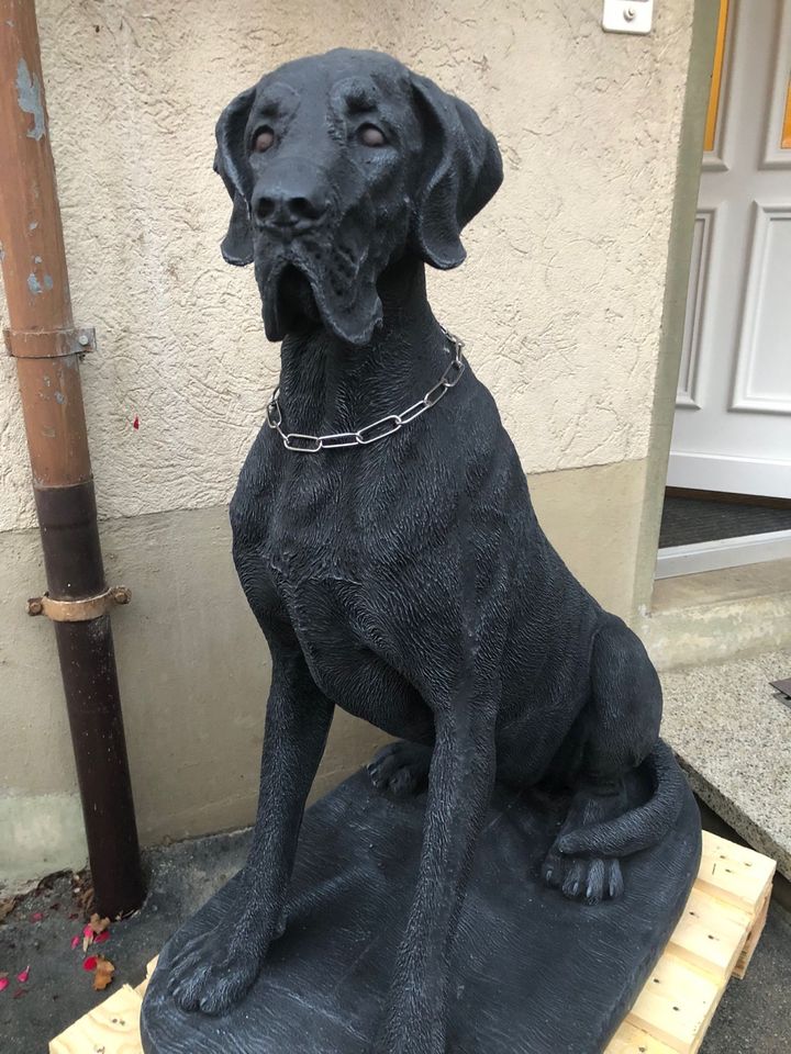 Dogge 106cm 200kg Steinguss deutsche Dogue dänische Dogo Hatzrüde in Schönefeld