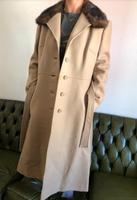 Schicker, warmer Mantel mit echtem Pelz, beige Sachsen-Anhalt - Osterfeld Vorschau