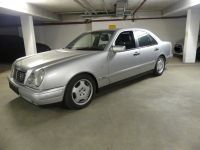 Mercedes Benz E420, Limousine, Silber, Unfallfrei Nürnberg (Mittelfr) - Südstadt Vorschau