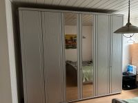 Schlafzimmer komplett zu verschenken ab 25.4 Nordrhein-Westfalen - Bergisch Gladbach Vorschau