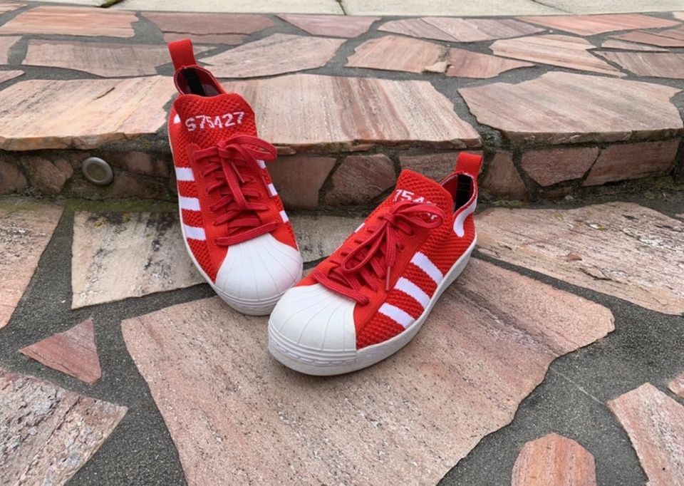 Damenschuhe Neuwertige Adidas Sneaker in Wittenberg