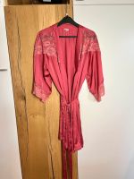 Kimono / Bademantel rot/Rosé mit Spitzen S/M Hessen - Heuchelheim Vorschau