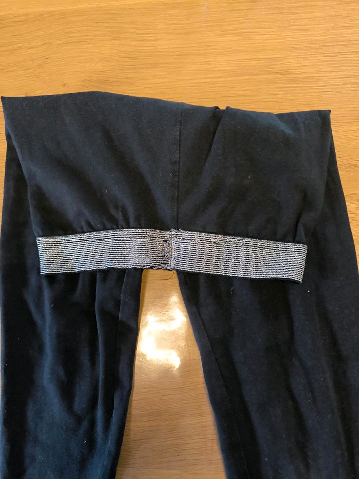 Schwarze Leggins gr.122/128 in Heiden