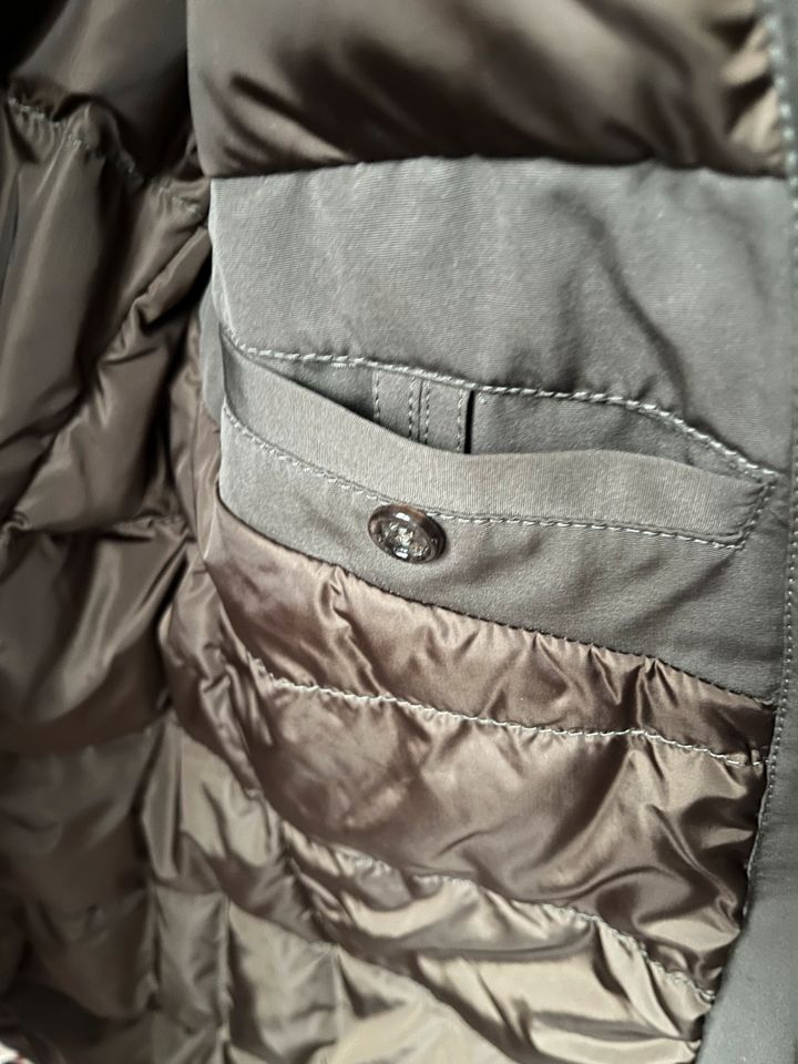 MONCLER JACKE Gr.4 !!! in Schnabelwaid