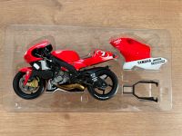 1:12 Minichamps 122016307 Yamaha YZR 500 Carlos Checa 2001 Feldmoching-Hasenbergl - Feldmoching Vorschau