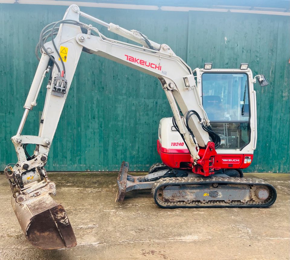 Minibagger,Kettenbagger,Takeuchi TB240,Bj:2017,Powertilt HS in Friedland