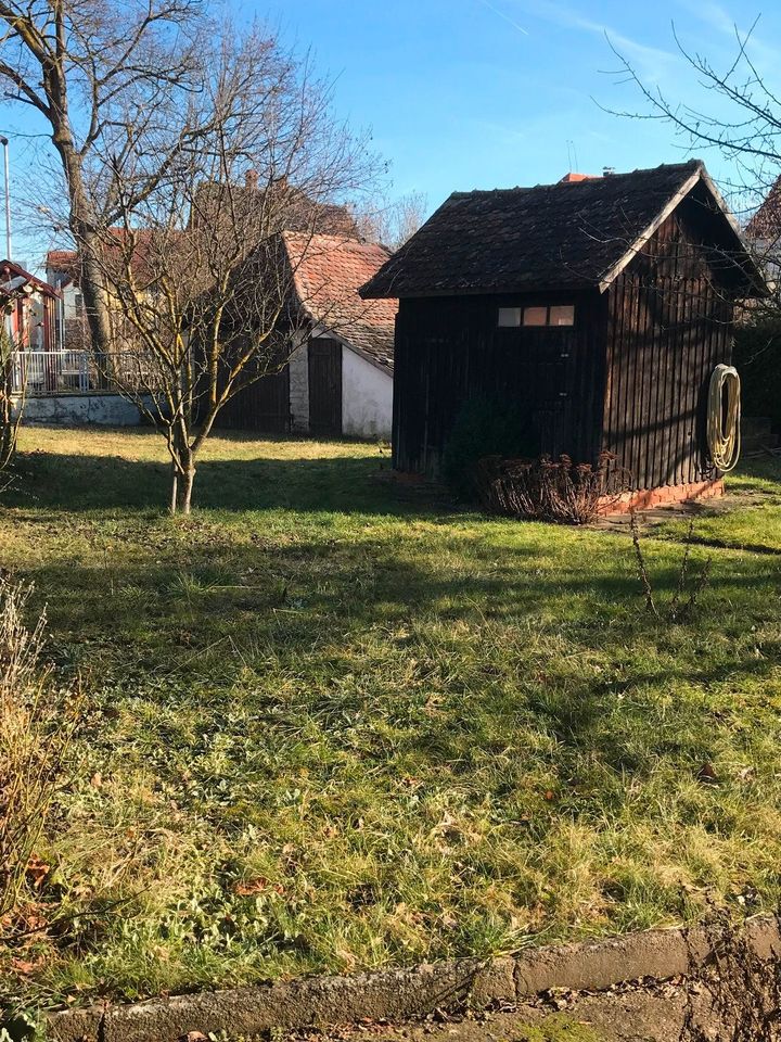 Zweifamilienhaus optional auch als großes Einfamilienhaus nutzbar in Uffenheim