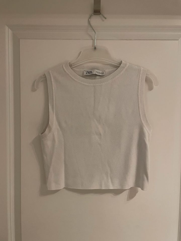 Zara Tops (weiß (M) , grün (S), beige(S)) in Bremen